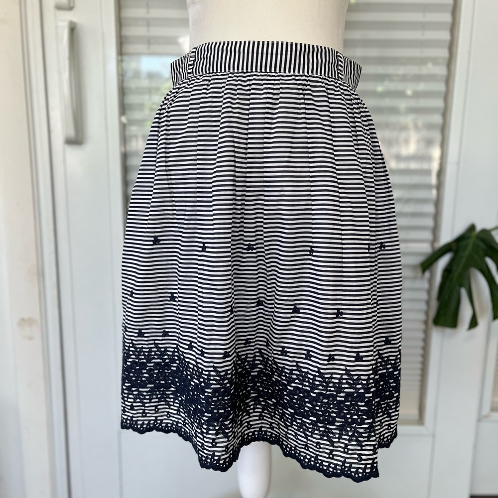 Kate Spade 'Skirt the Rules'‎ Navy-White Striped Floral Eyelet Size 2 / XS